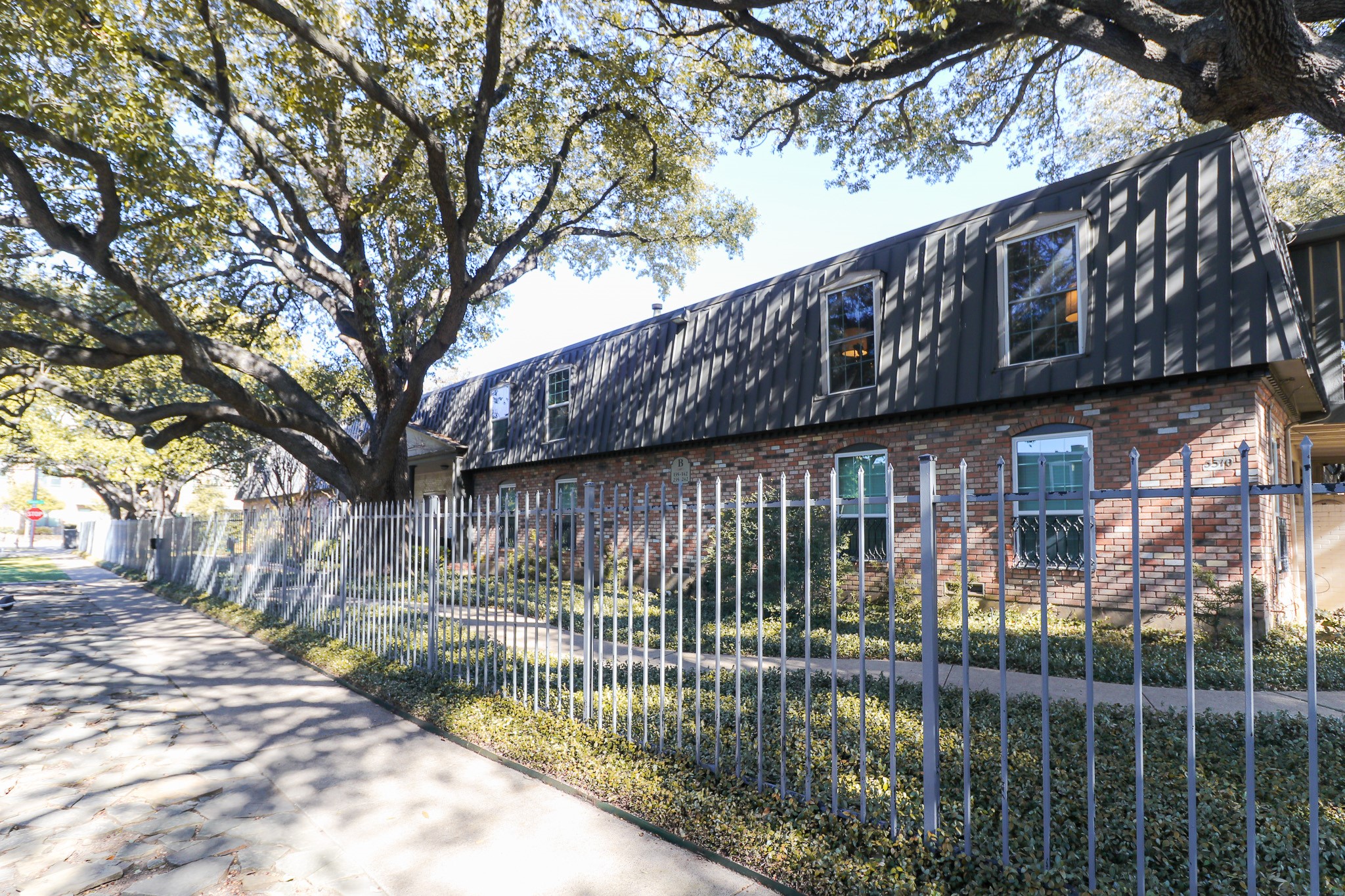 5322 Fleetwood Oaks Avenue Dallas TX 75235