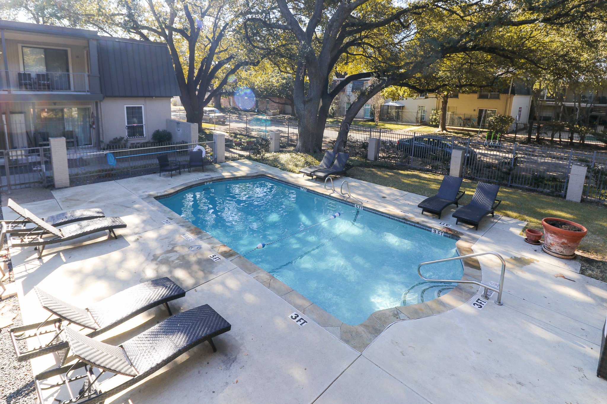 5322 Fleetwood Oaks Avenue Dallas TX 75235