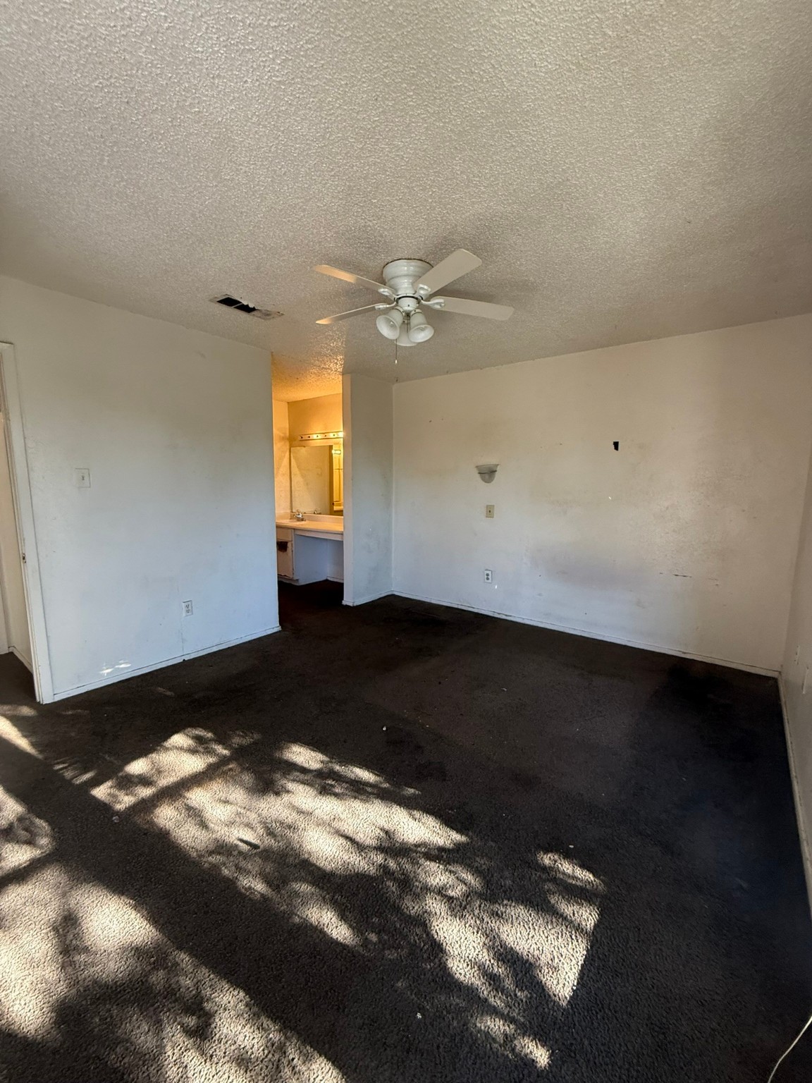 6050 Melody Lane Dallas TX 75231