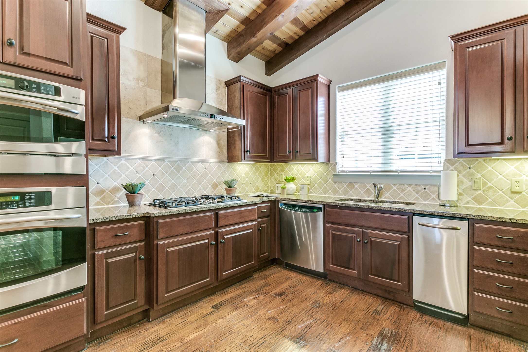 580 Via Amalfi Irving TX 75039