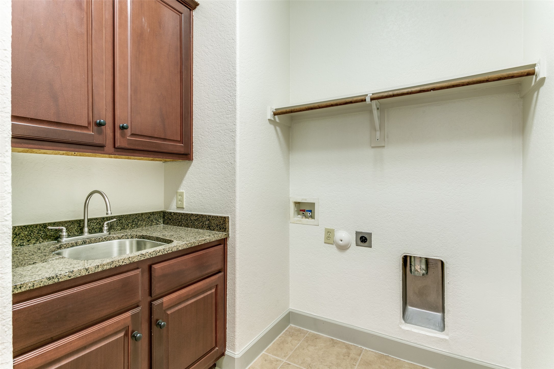 580 Via Amalfi Irving TX 75039