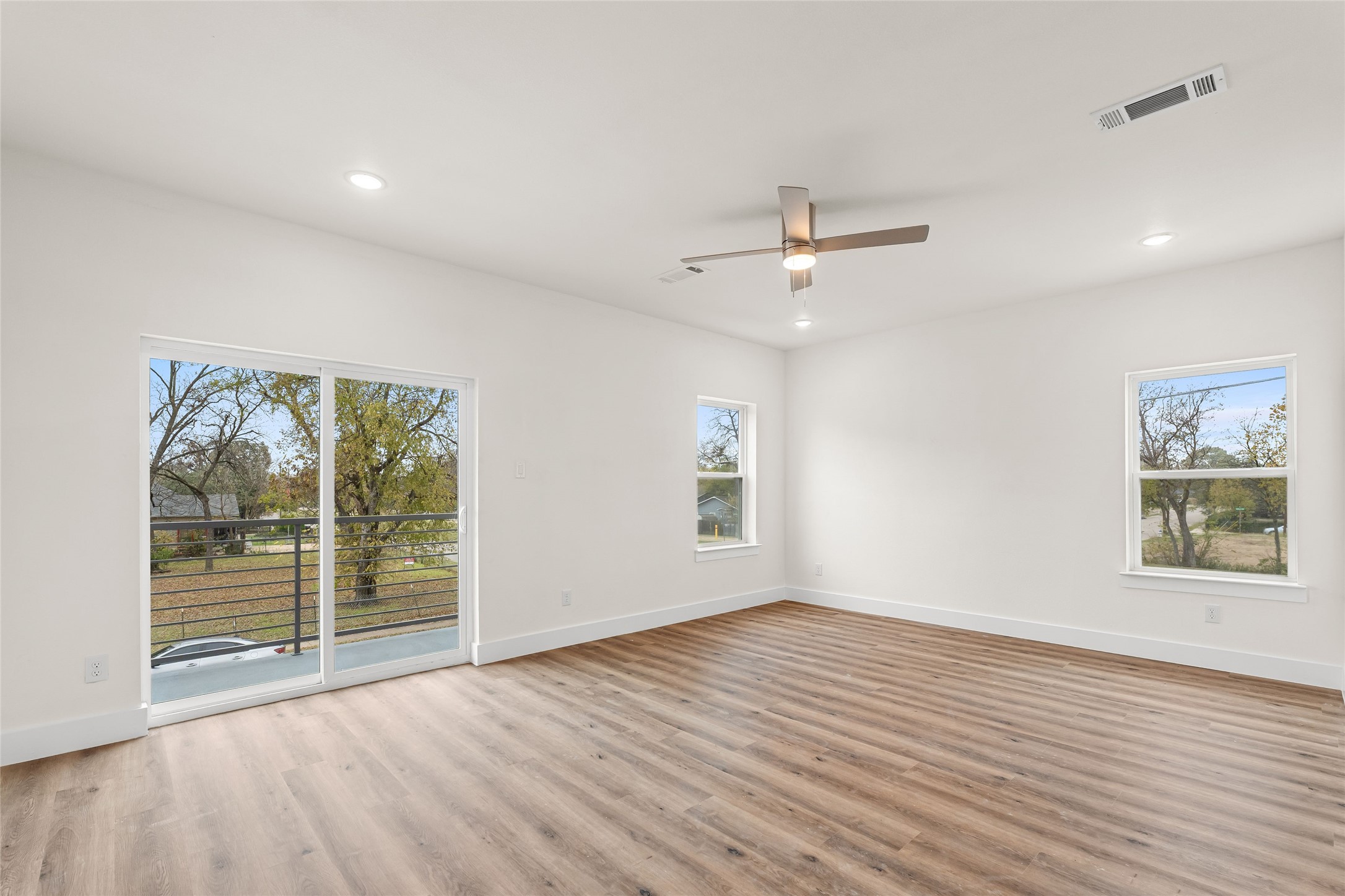 400 S Henderson Avenue Dallas TX 75223