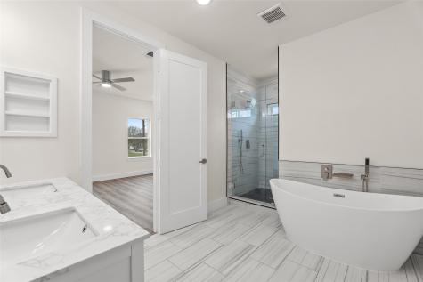 400 S Henderson Avenue Dallas TX 75223