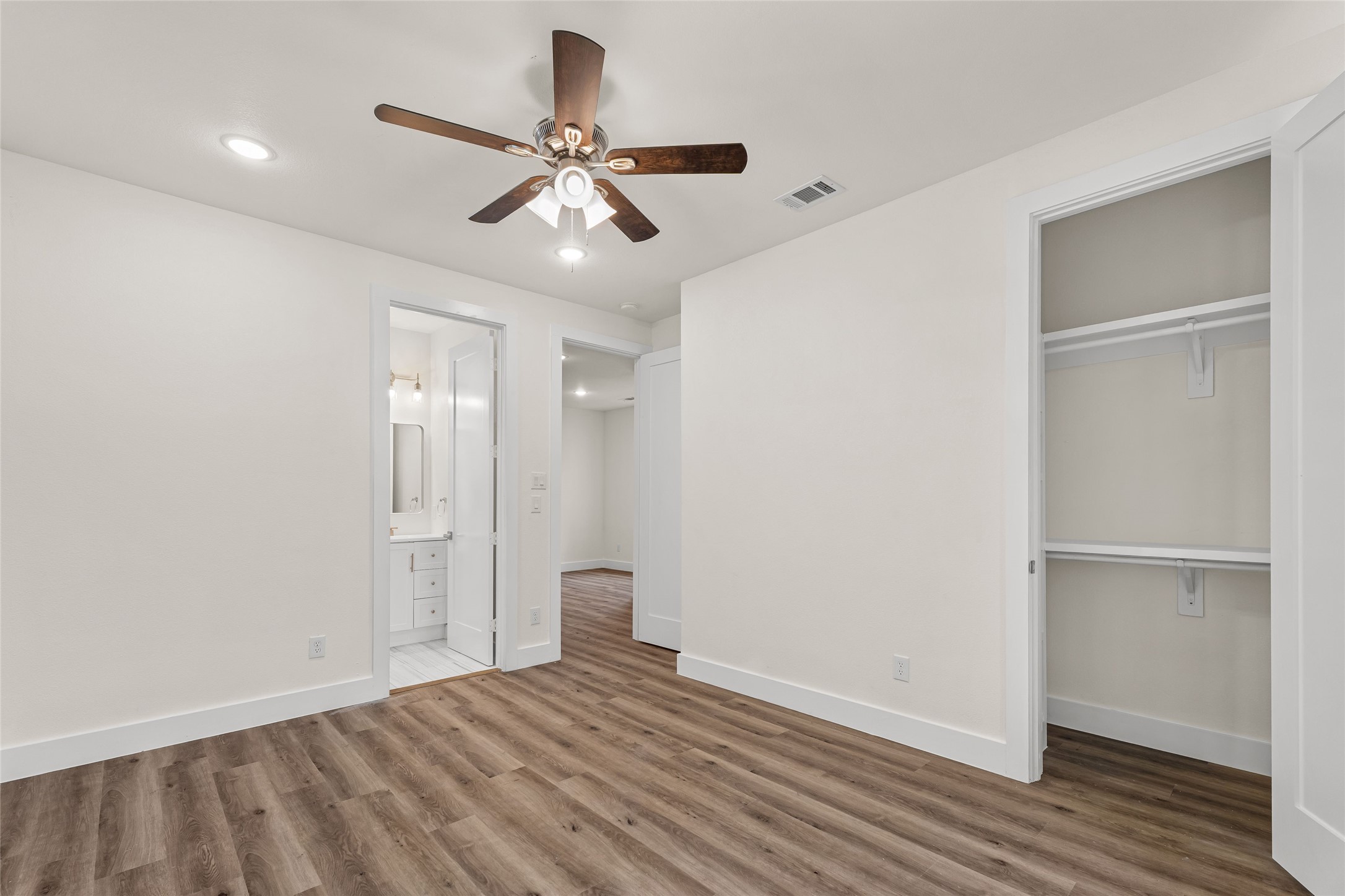 400 S Henderson Avenue Dallas TX 75223
