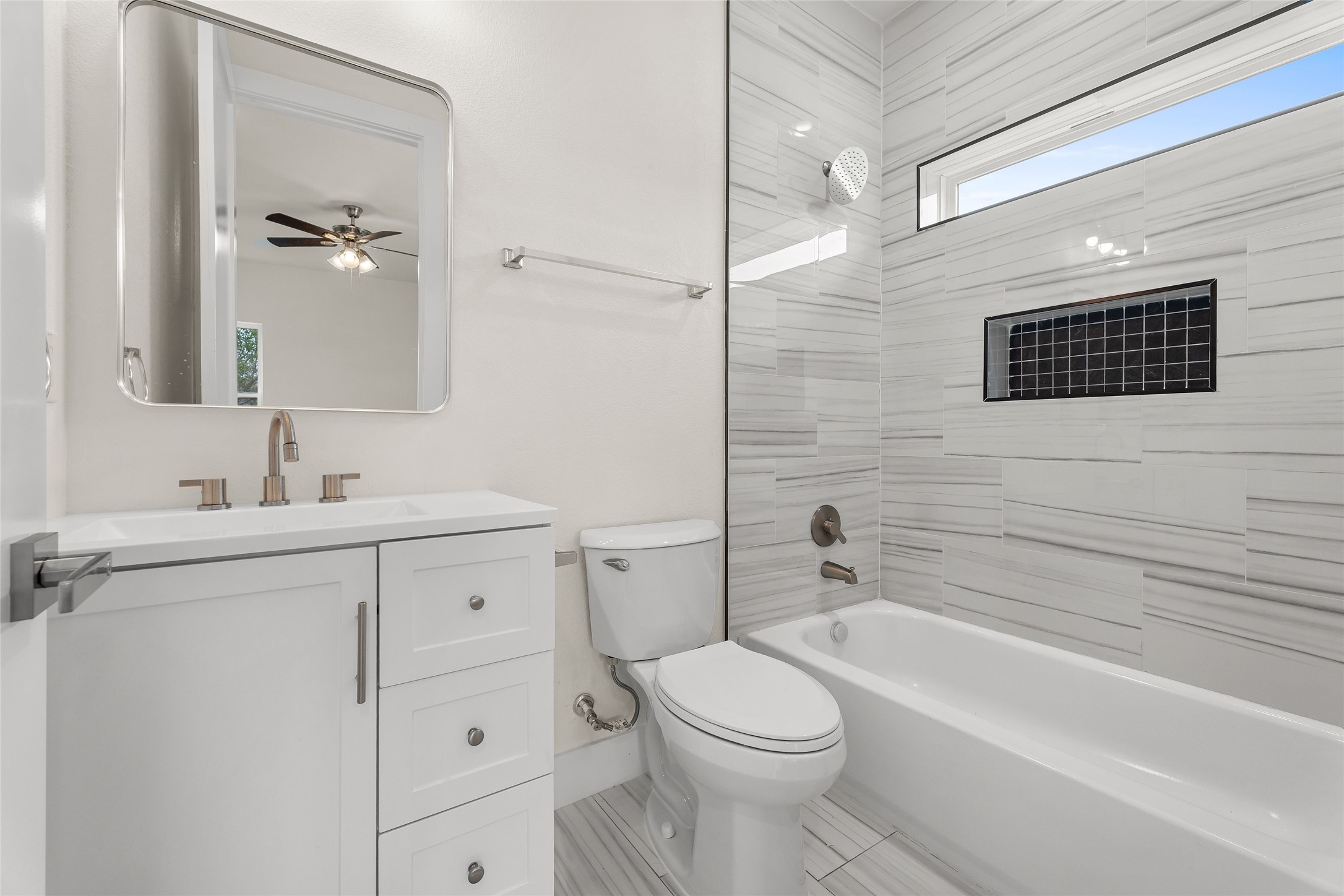 400 S Henderson Avenue Dallas TX 75223