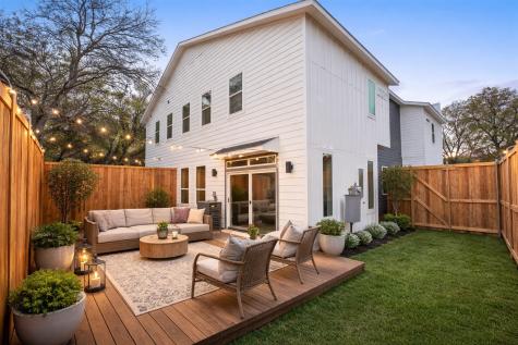 400 S Henderson Avenue Dallas TX 75223