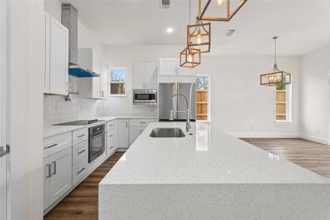 400 S Henderson Avenue Dallas TX 75223