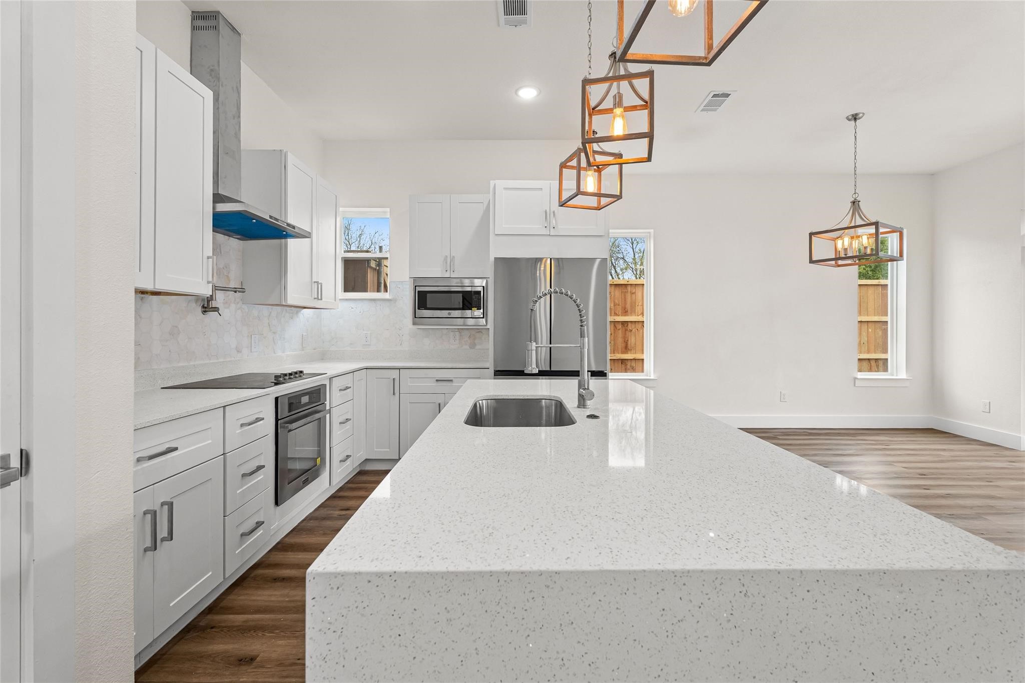 400 S Henderson Avenue Dallas TX 75223