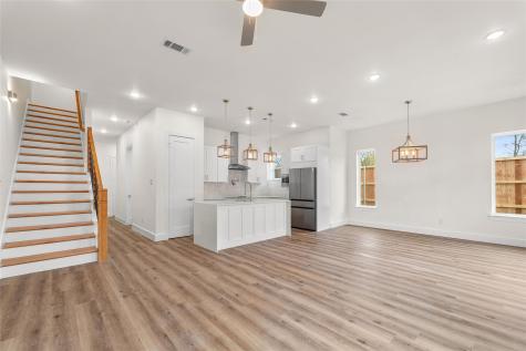 400 S Henderson Avenue Dallas TX 75223