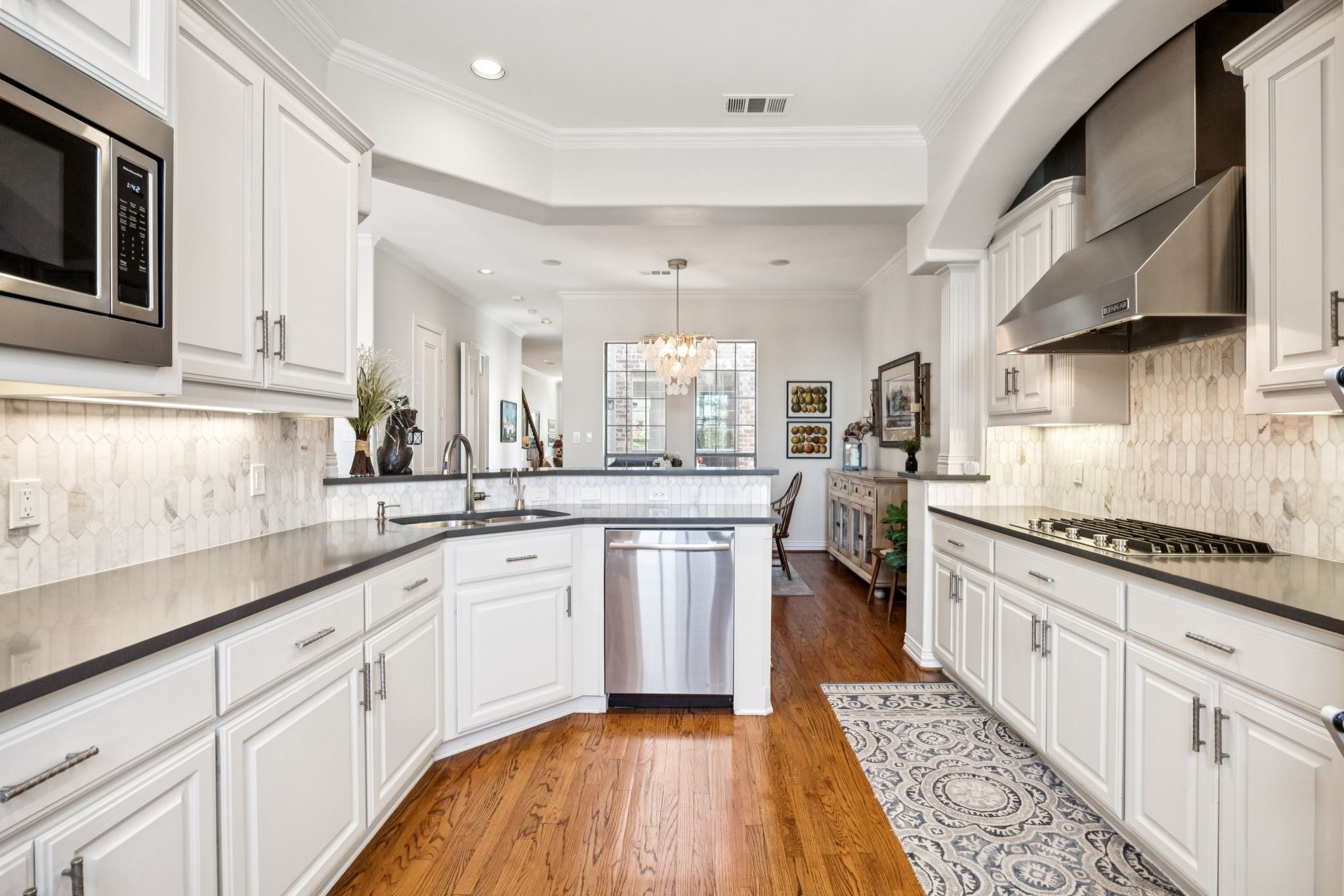 4051 Throckmorton Street Dallas TX 75219