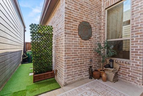 8120 Yellow Brick Pass Mckinney TX 75071
