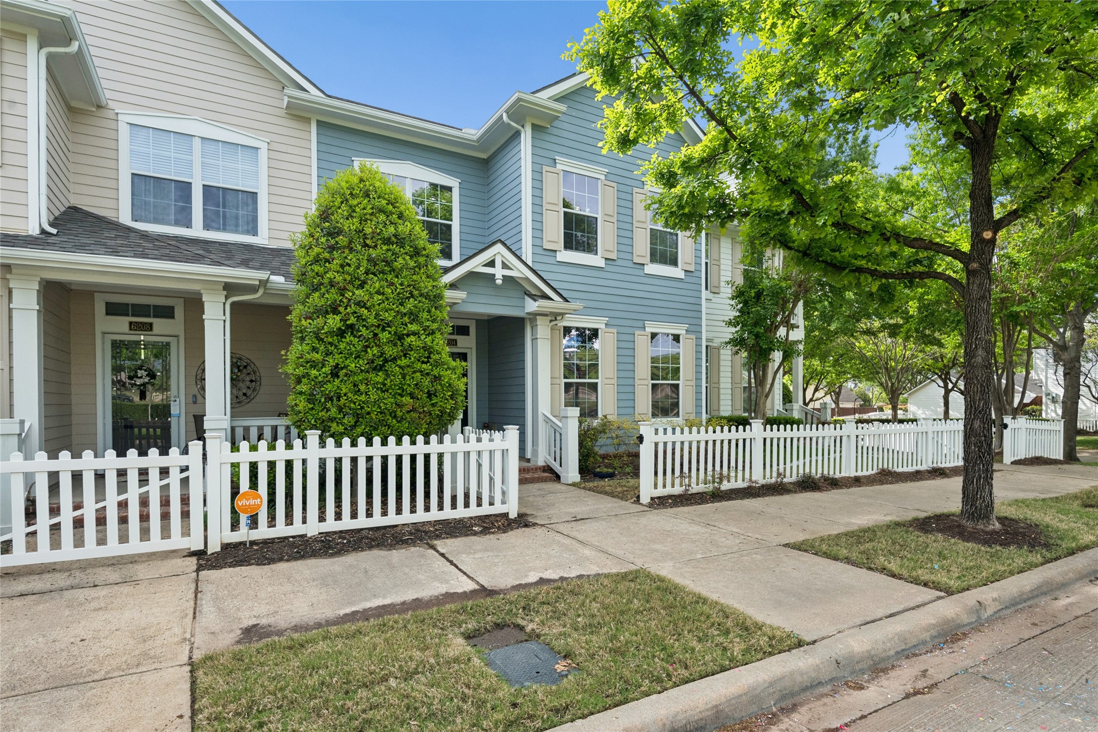 6204 Crescent Street North Richland Hills TX 76180