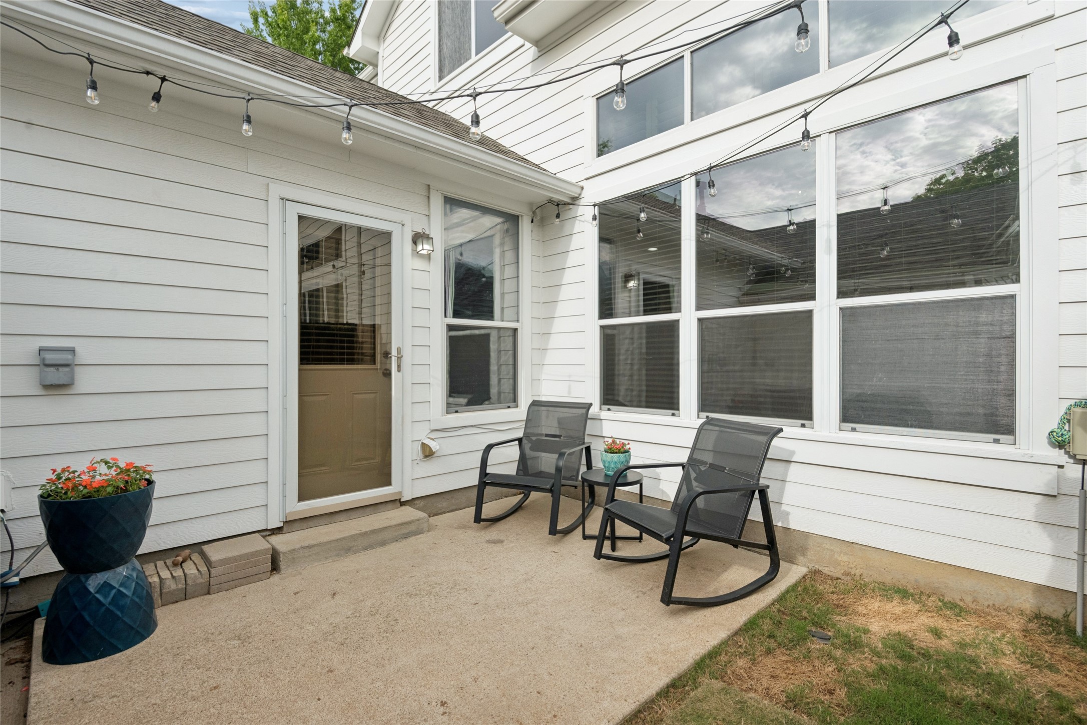 6204 Crescent Street North Richland Hills TX 76180