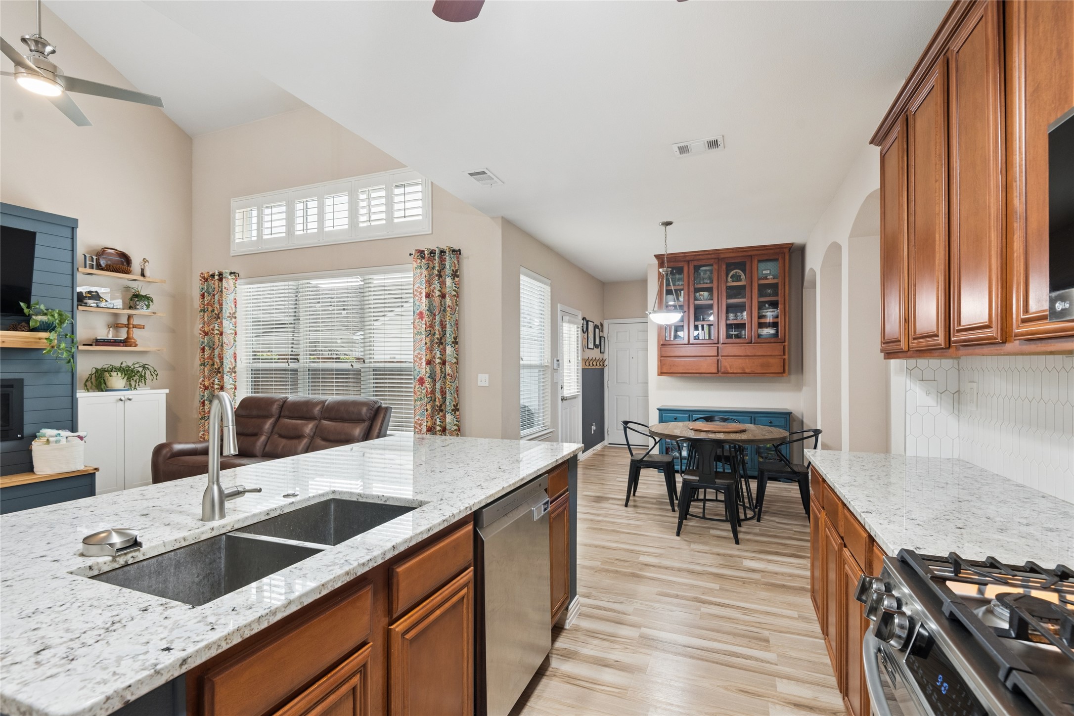 6204 Crescent Street North Richland Hills TX 76180