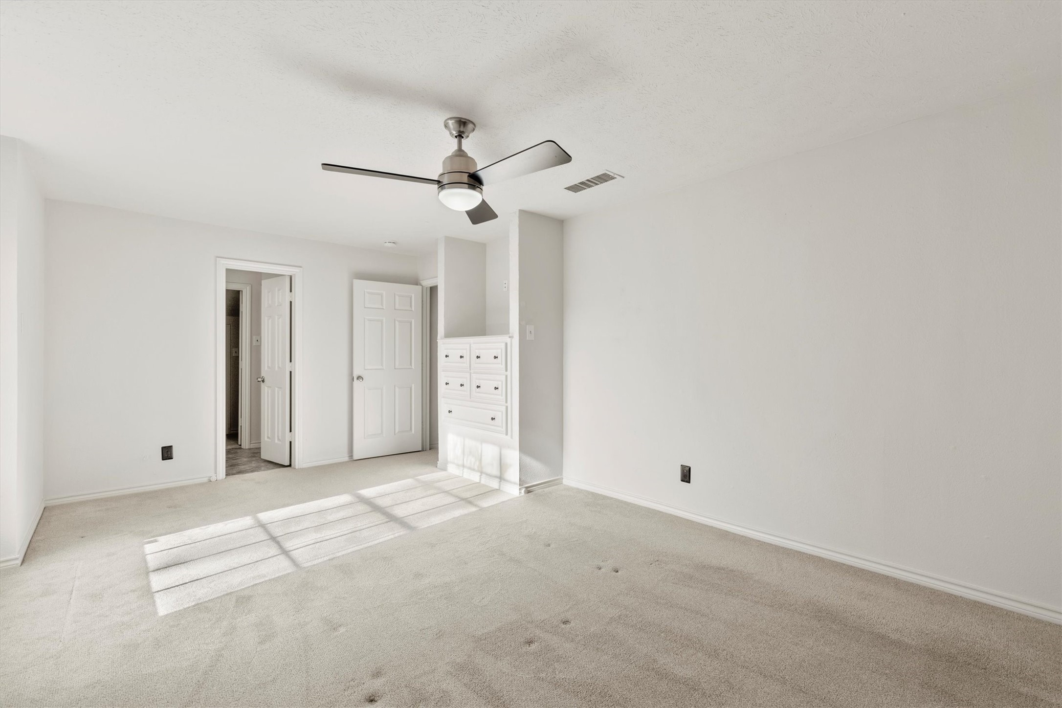 3801 S Versailles Avenue Dallas TX 75209