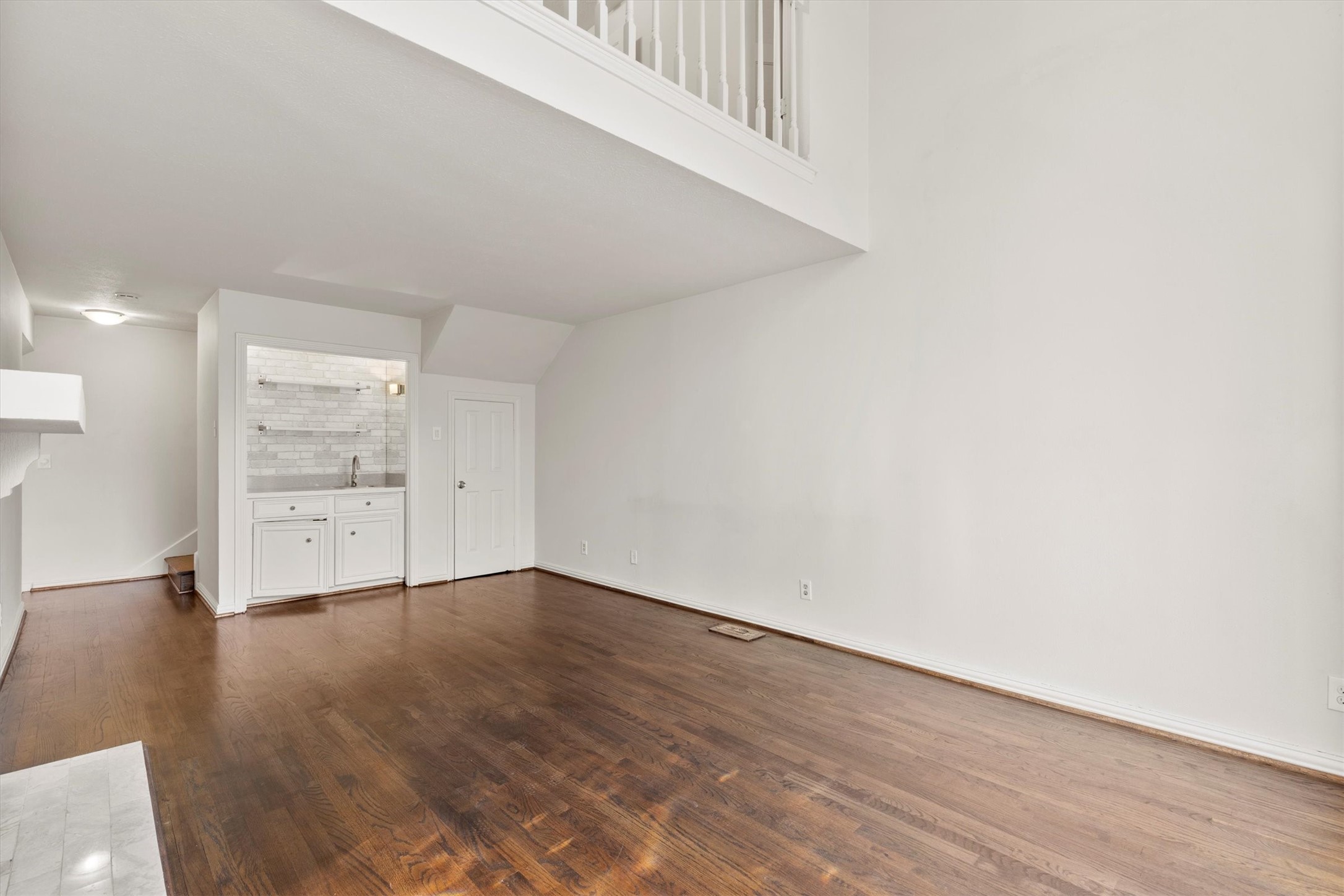 3801 S Versailles Avenue Dallas TX 75209