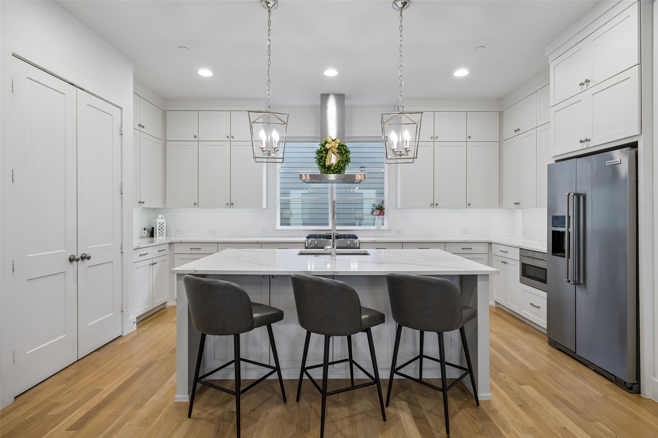 2715 Kimsey Drive Dallas TX 75235