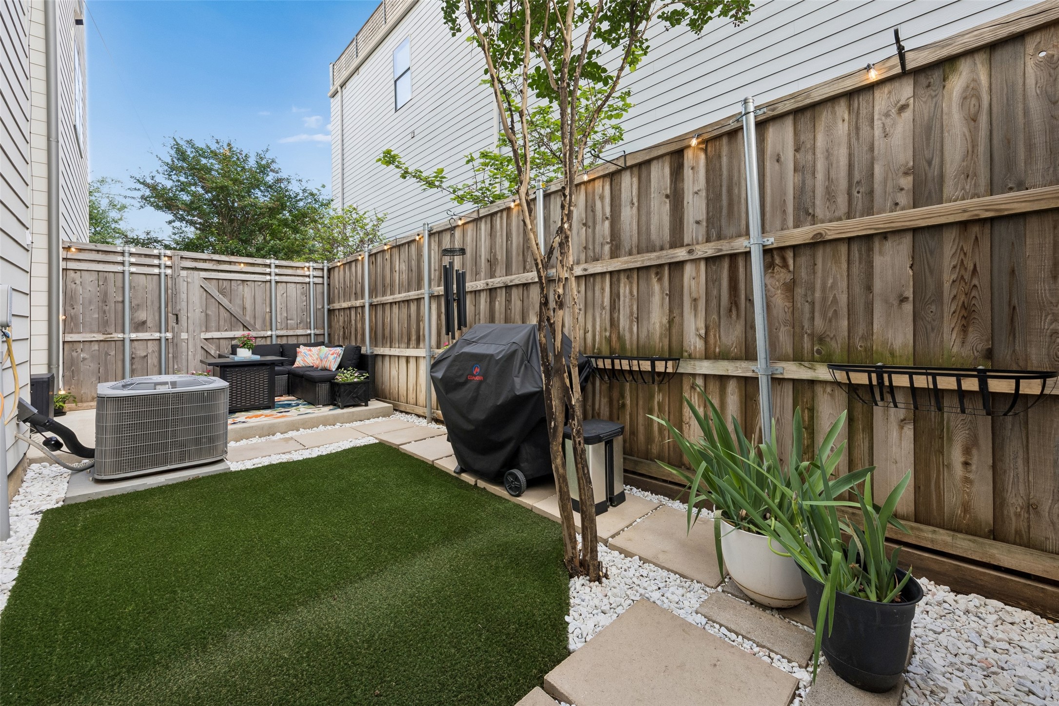 2715 Kimsey Drive Dallas TX 75235