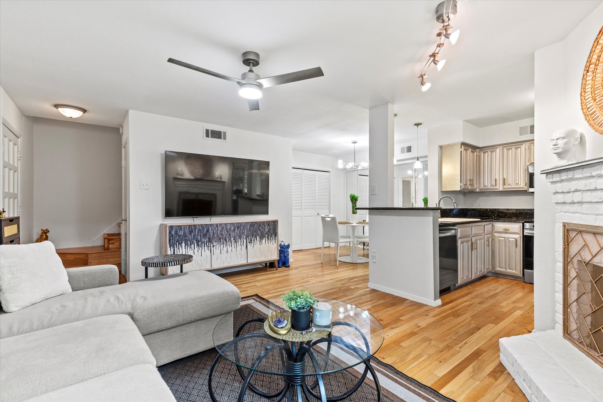 5626 Preston Oaks Road Dallas TX 75254