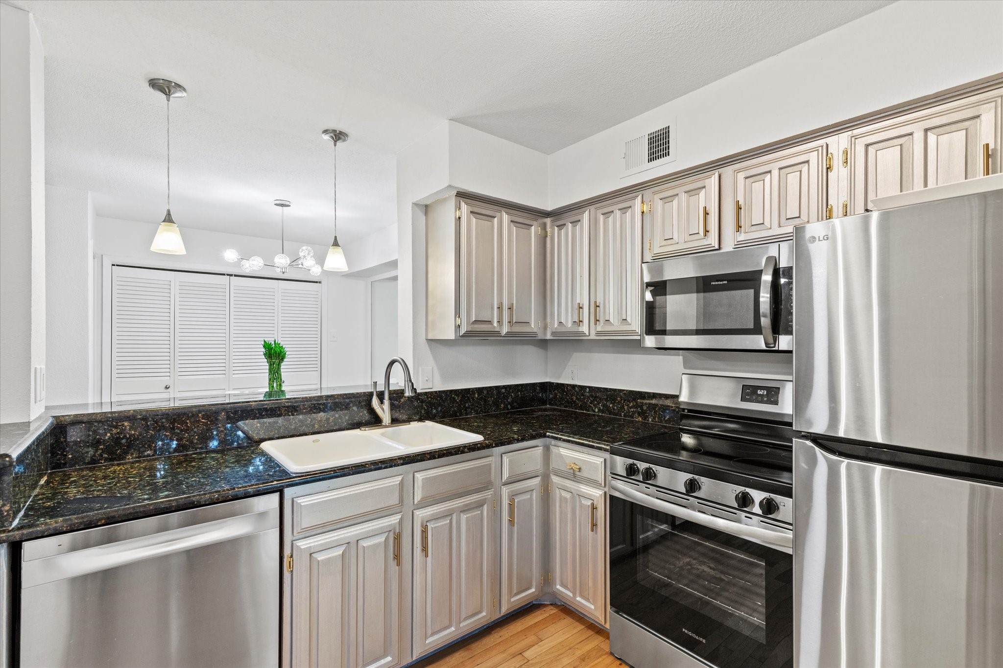 5626 Preston Oaks Road Dallas TX 75254