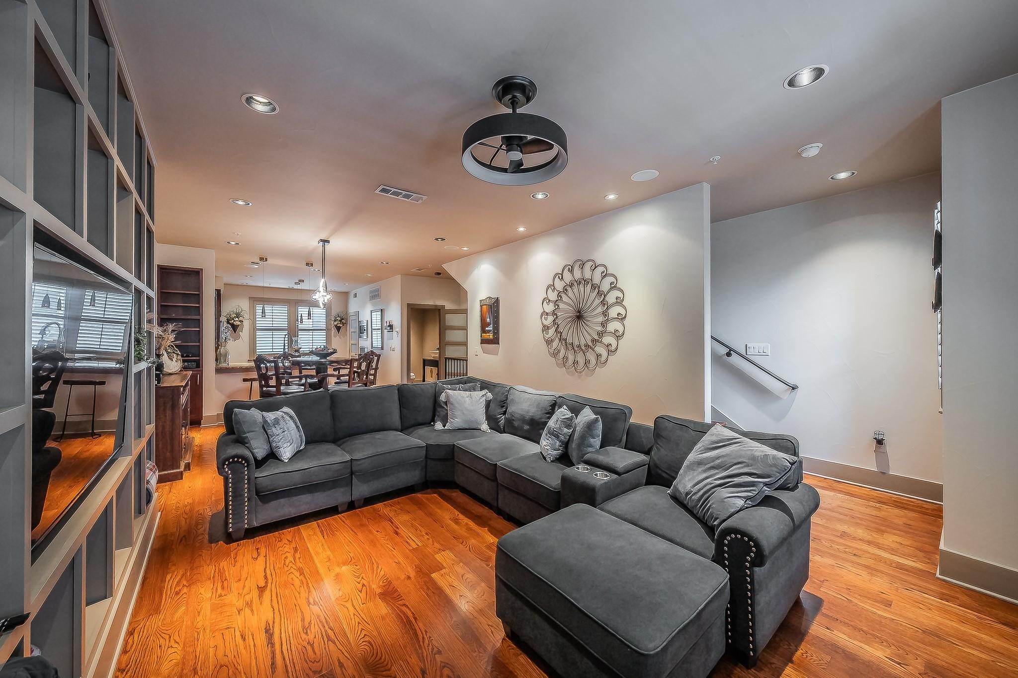 6350 Oriole Drive Dallas TX 75209