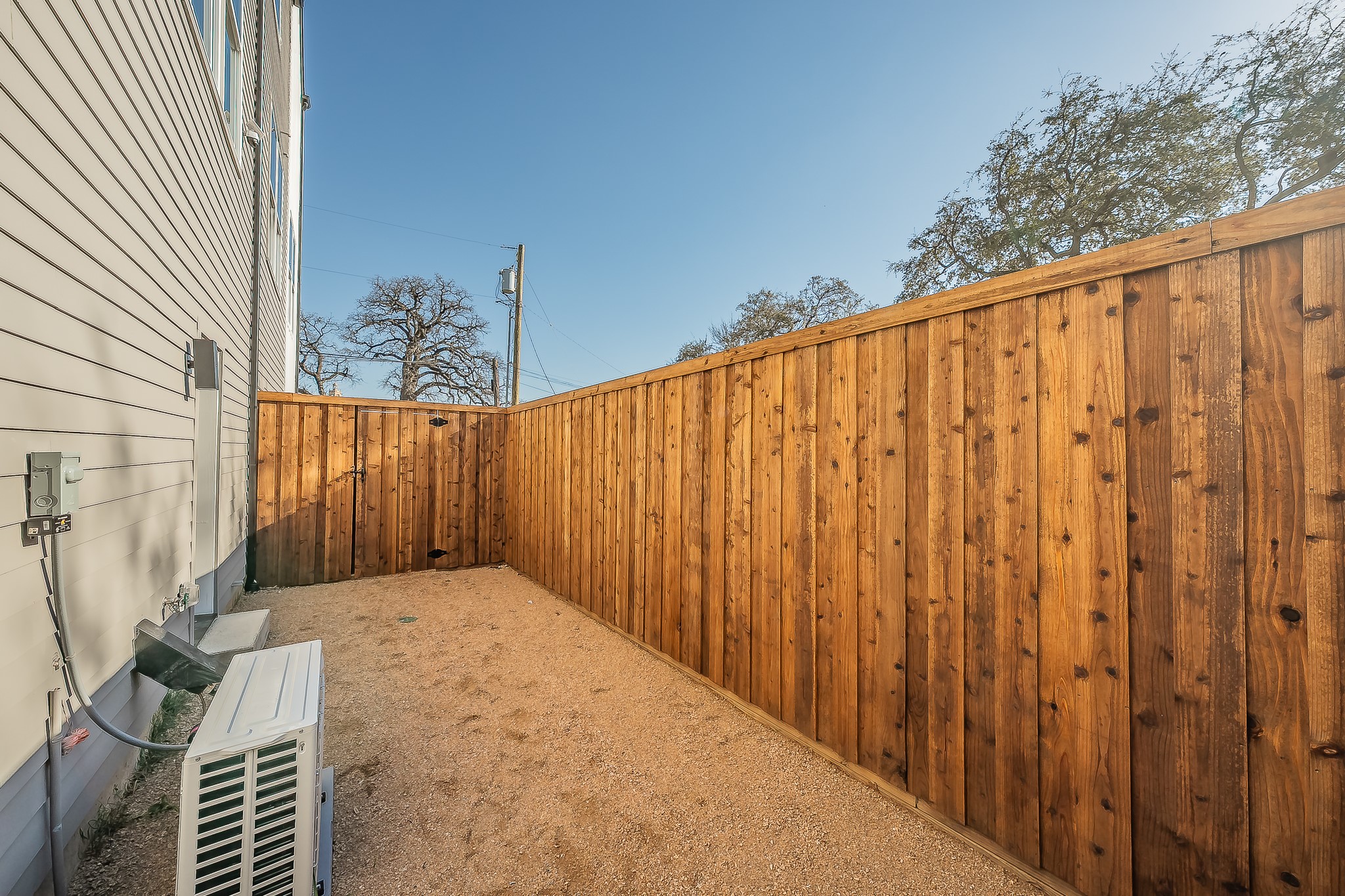 2523 Hondo Avenue Dallas TX 75219