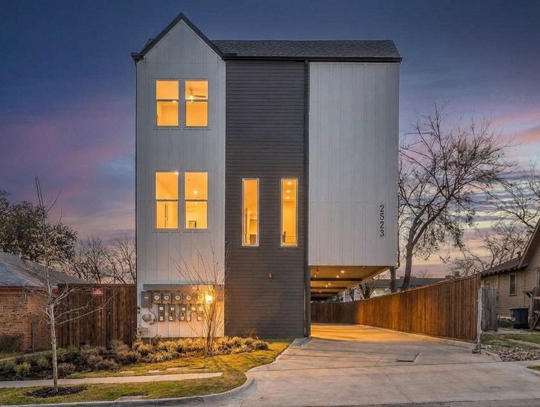 2523 Hondo Avenue Dallas TX 75219