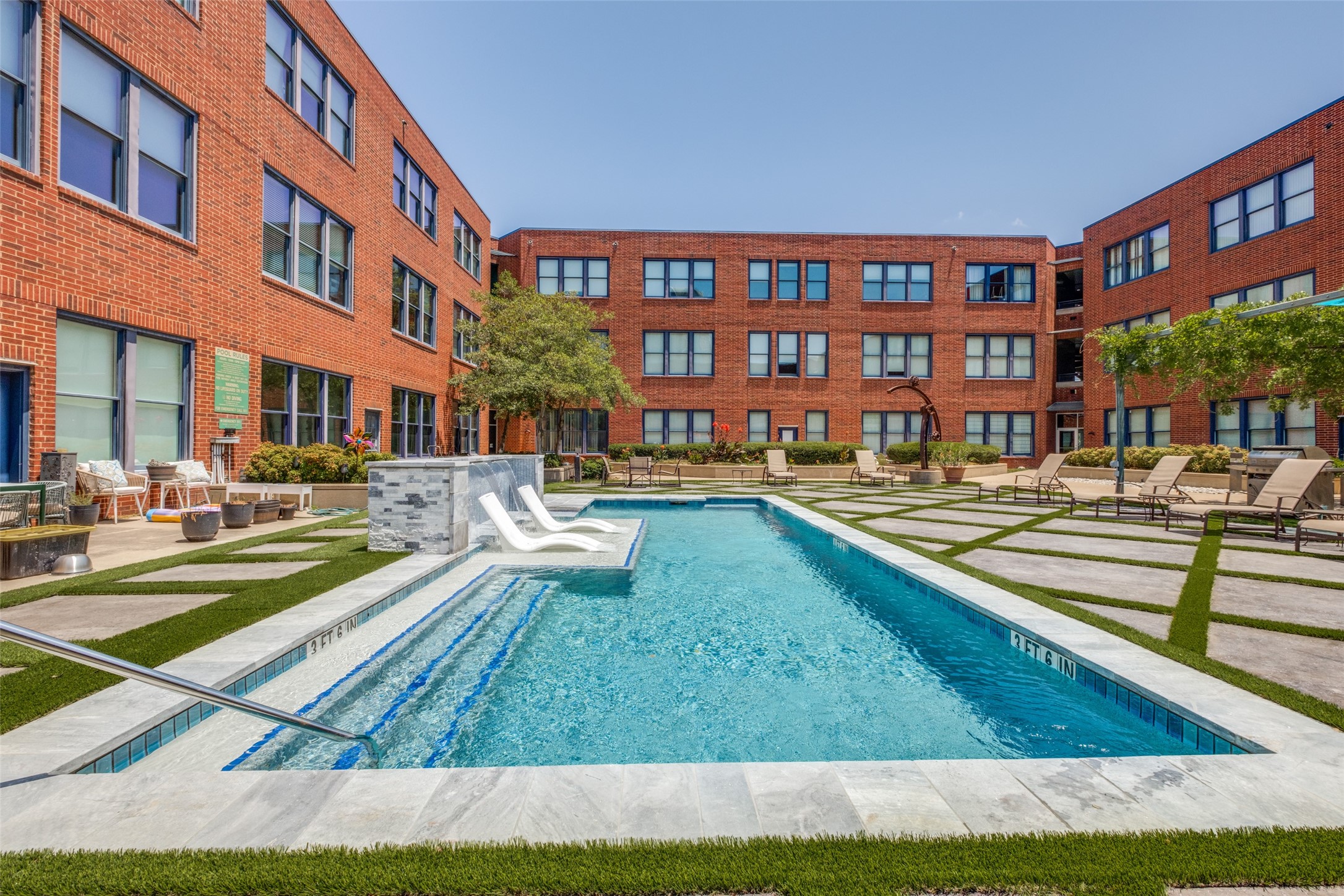 2502 Live Oak Street Dallas TX 75204