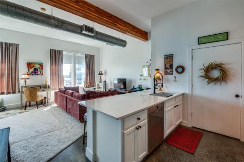 2502 Live Oak Street Dallas TX 75204