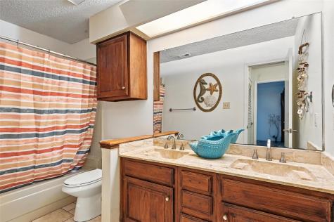 2101 Friendly Drive Arlington TX 76011