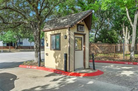 2101 Friendly Drive Arlington TX 76011