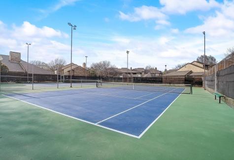 2101 Friendly Drive Arlington TX 76011