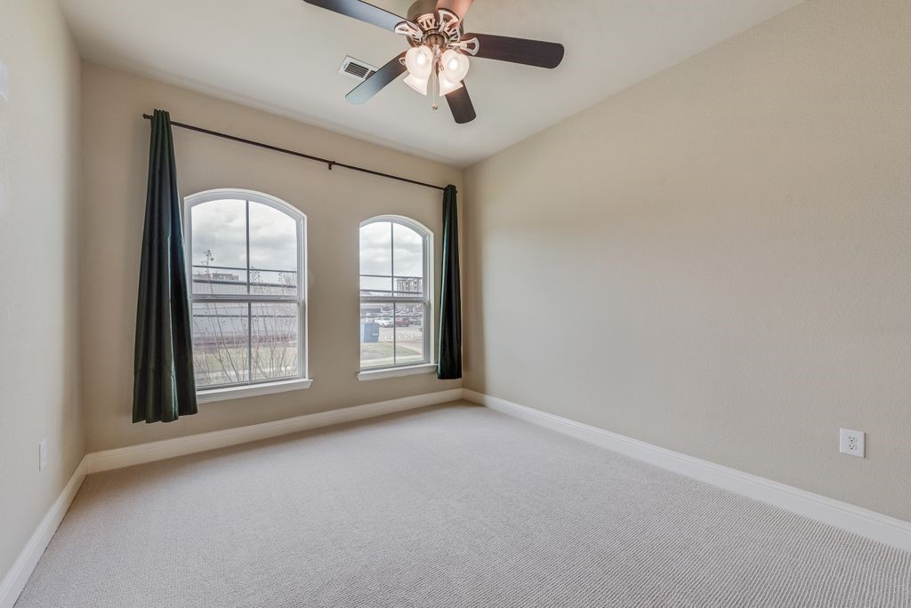 207 S Kealy Avenue Lewisville TX 75057