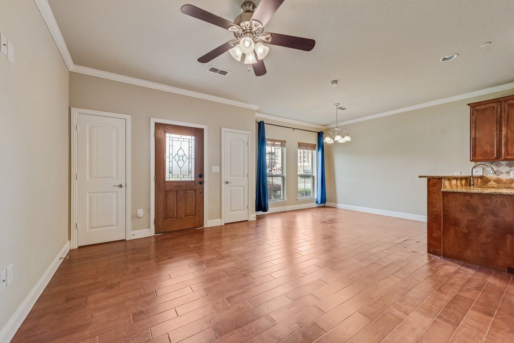 207 S Kealy Avenue Lewisville TX 75057