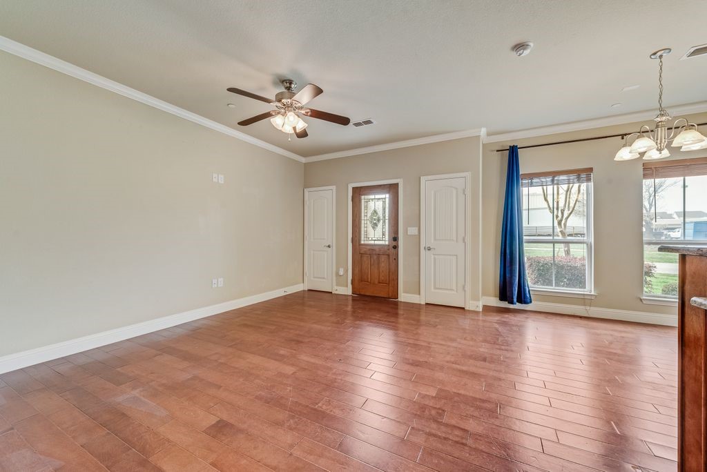 207 S Kealy Avenue Lewisville TX 75057