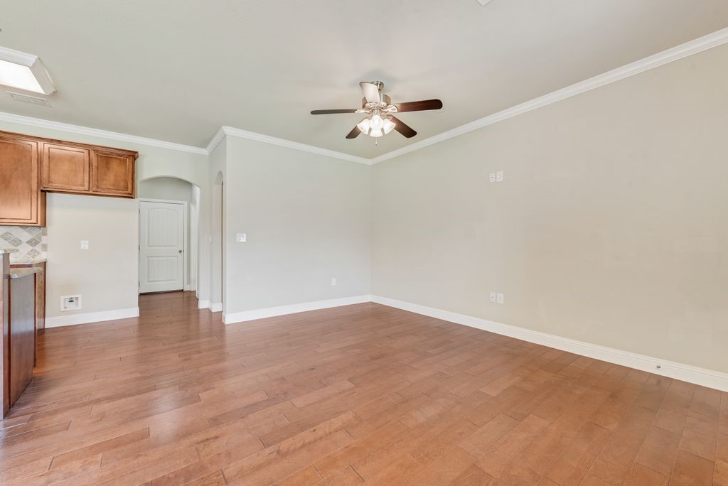 207 S Kealy Avenue Lewisville TX 75057