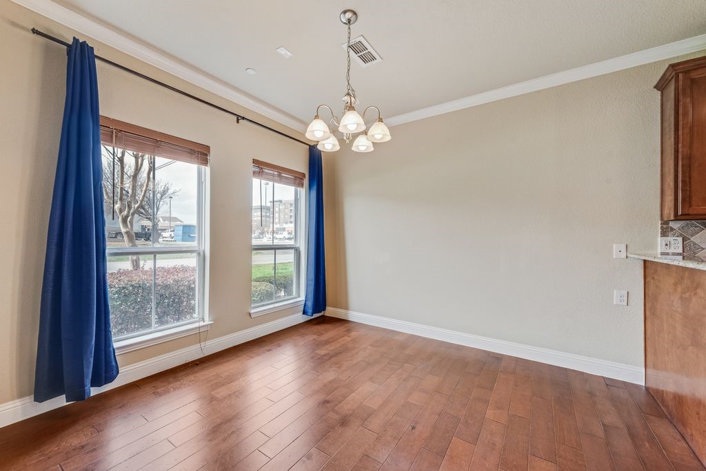 207 S Kealy Avenue Lewisville TX 75057