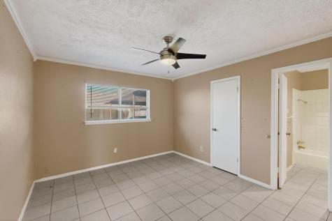 8 W Townhouse Lane Grand Prairie TX 75052