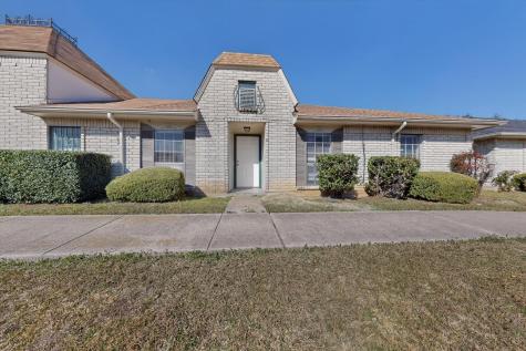 8 W Townhouse Lane Grand Prairie TX 75052