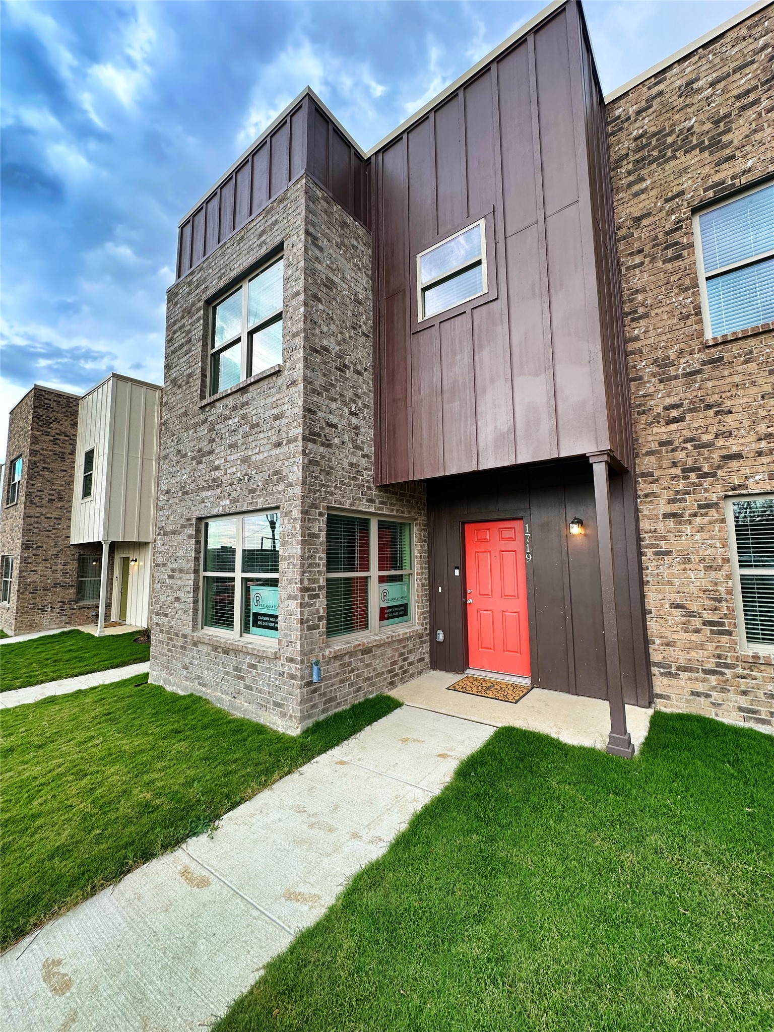 1719 St Louis Avenue Fort Worth TX 76110