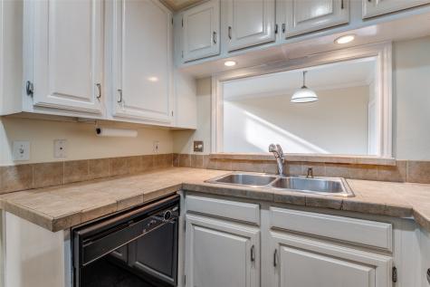 4034 Rawlins Street Dallas TX 75219