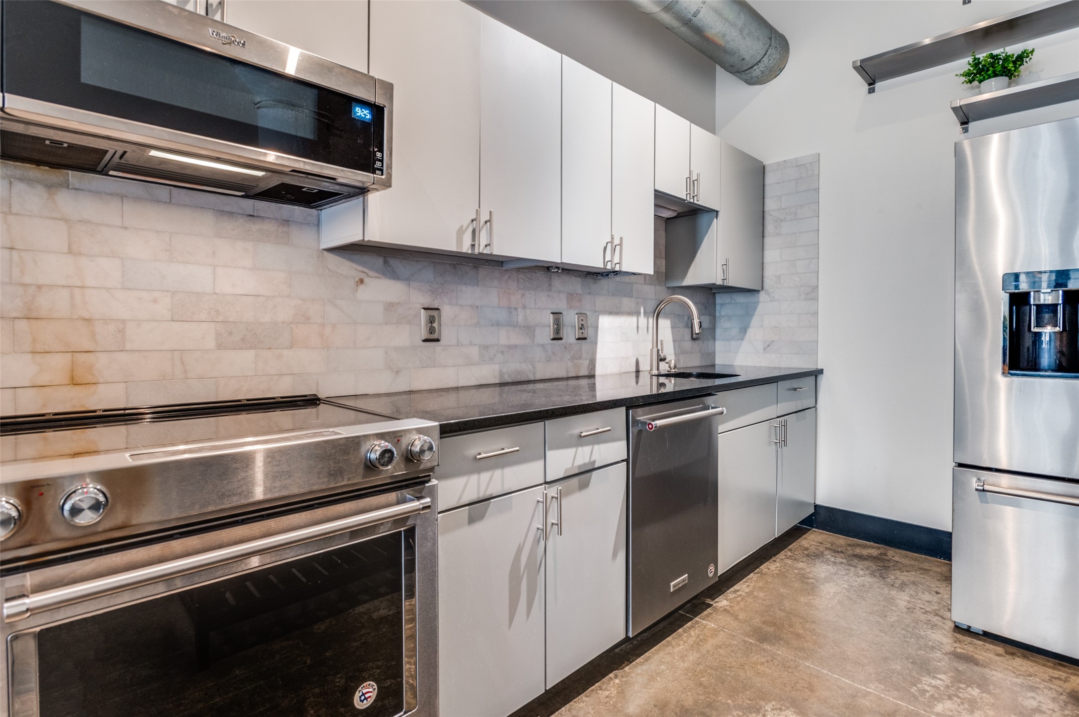1122 Jackson Street Dallas TX 75202