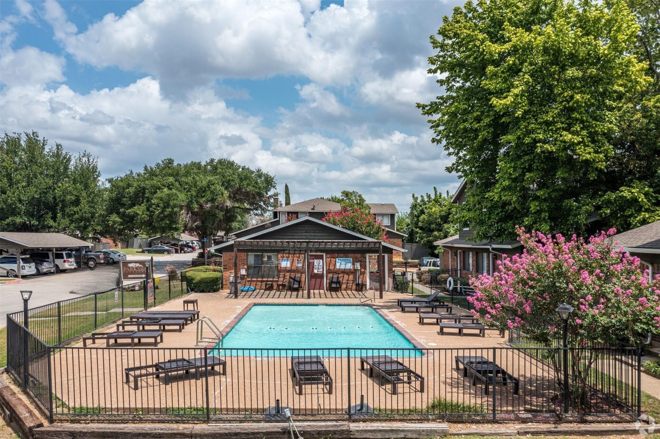 1122 Millview Drive Arlington TX 76012