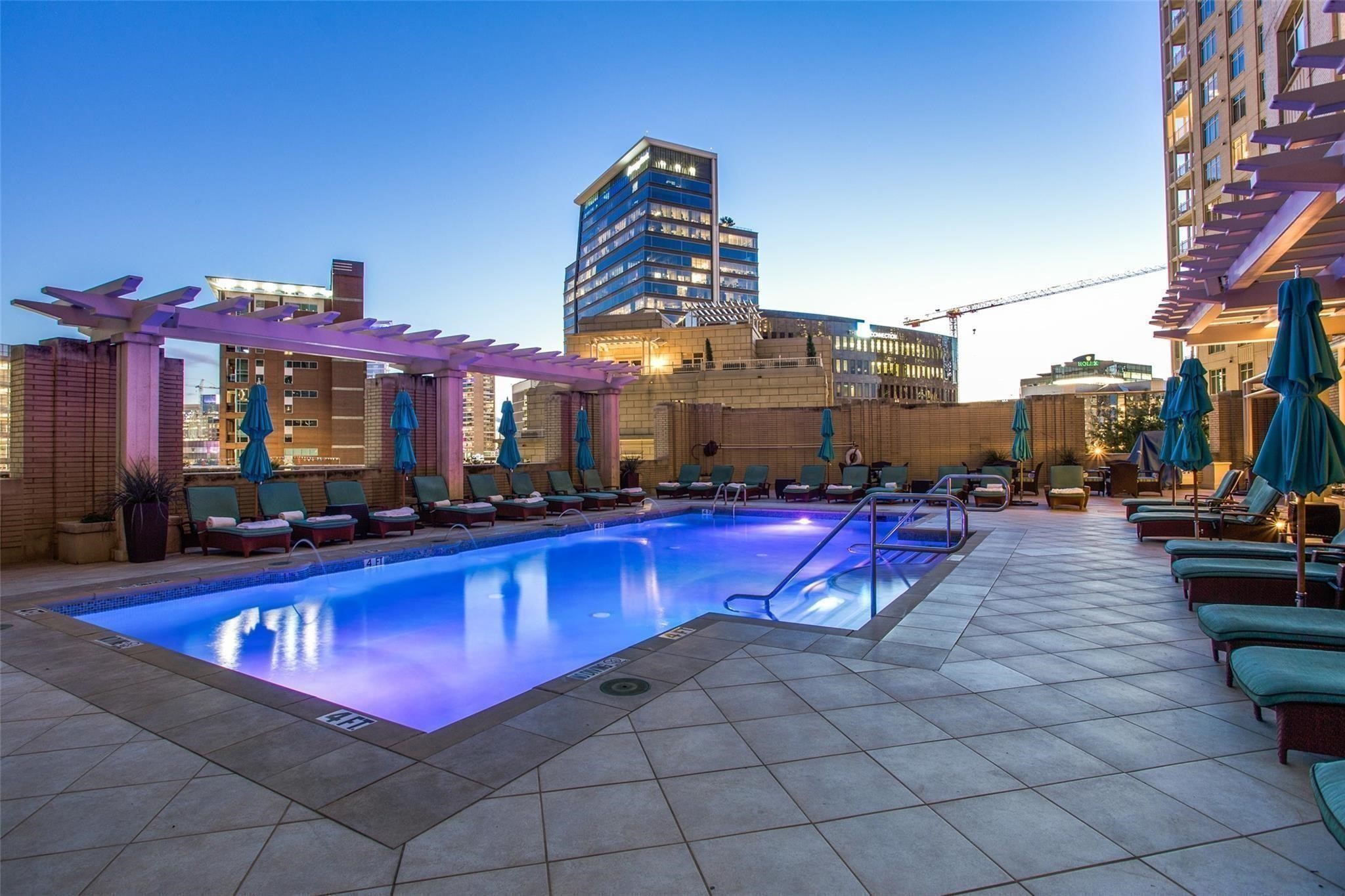 2525 N Pearl Street Dallas TX 75201