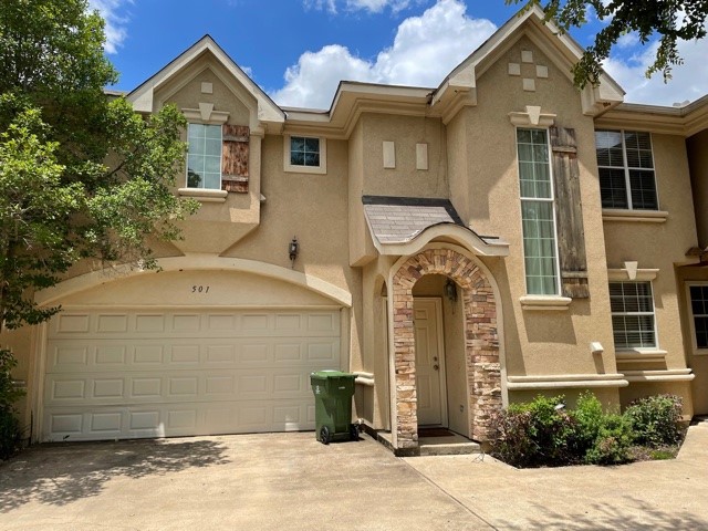501 Kingscote Court Arlington TX 76010