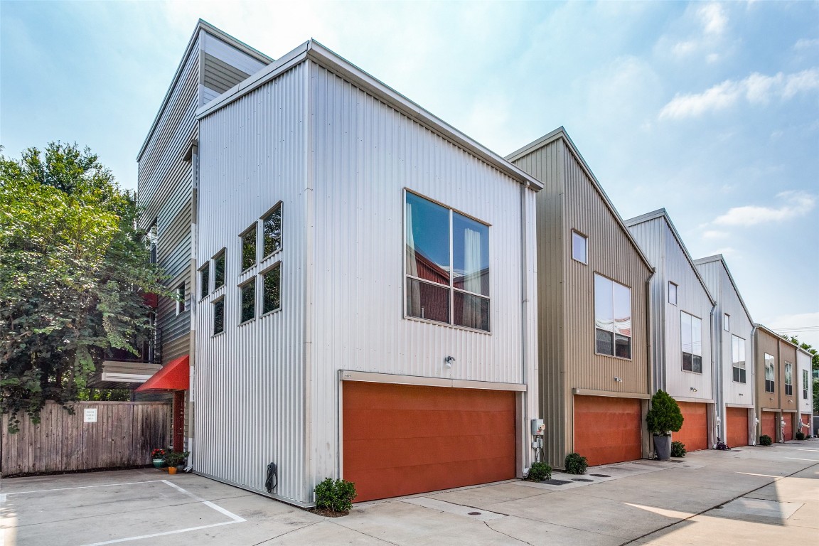 4609 Lester Drive Dallas TX 75219