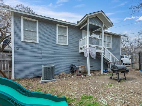 409 NW Main Street Ennis TX 75119