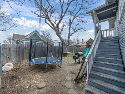 409 NW Main Street Ennis TX 75119
