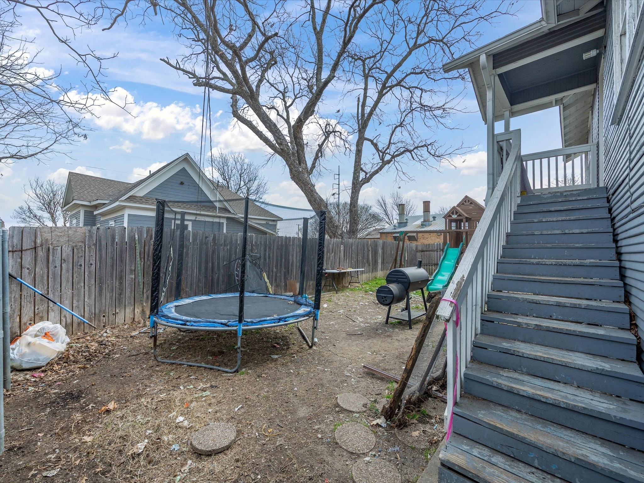 409 NW Main Street Ennis TX 75119
