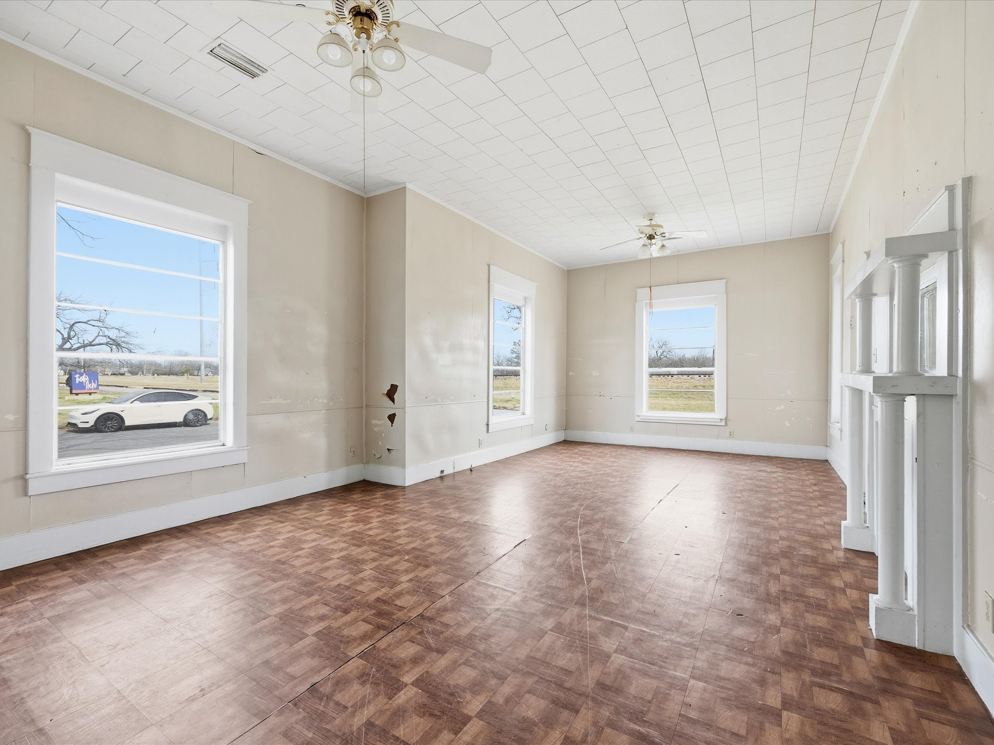 409 NW Main Street Ennis TX 75119